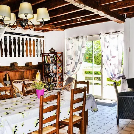 Vakantiehuis Amazing In Et Born With Kitchen