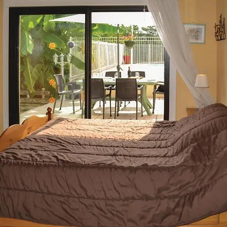 Awesome In Et Born *