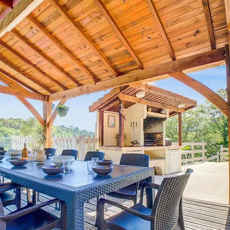 Amazing In Et Born With Kitchen Vakantiehuis Blis-et-Born