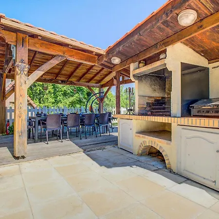 Awesome In Et Born * Blis-et-Born