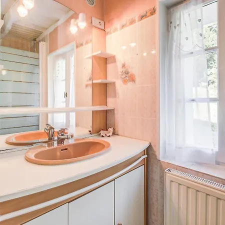 Vakantiehuis Amazing In Et Born With Kitchen Blis-et-Born