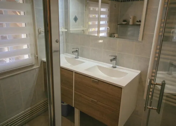 Feriehus Awesome In Et Born *