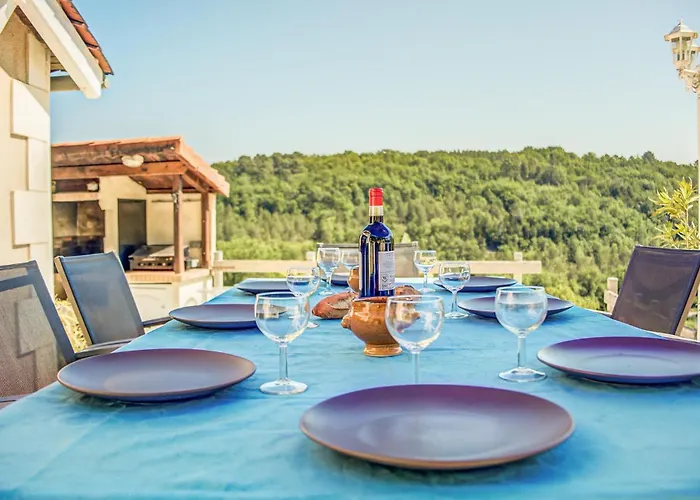 Awesome In Et Born Blis-et-Born